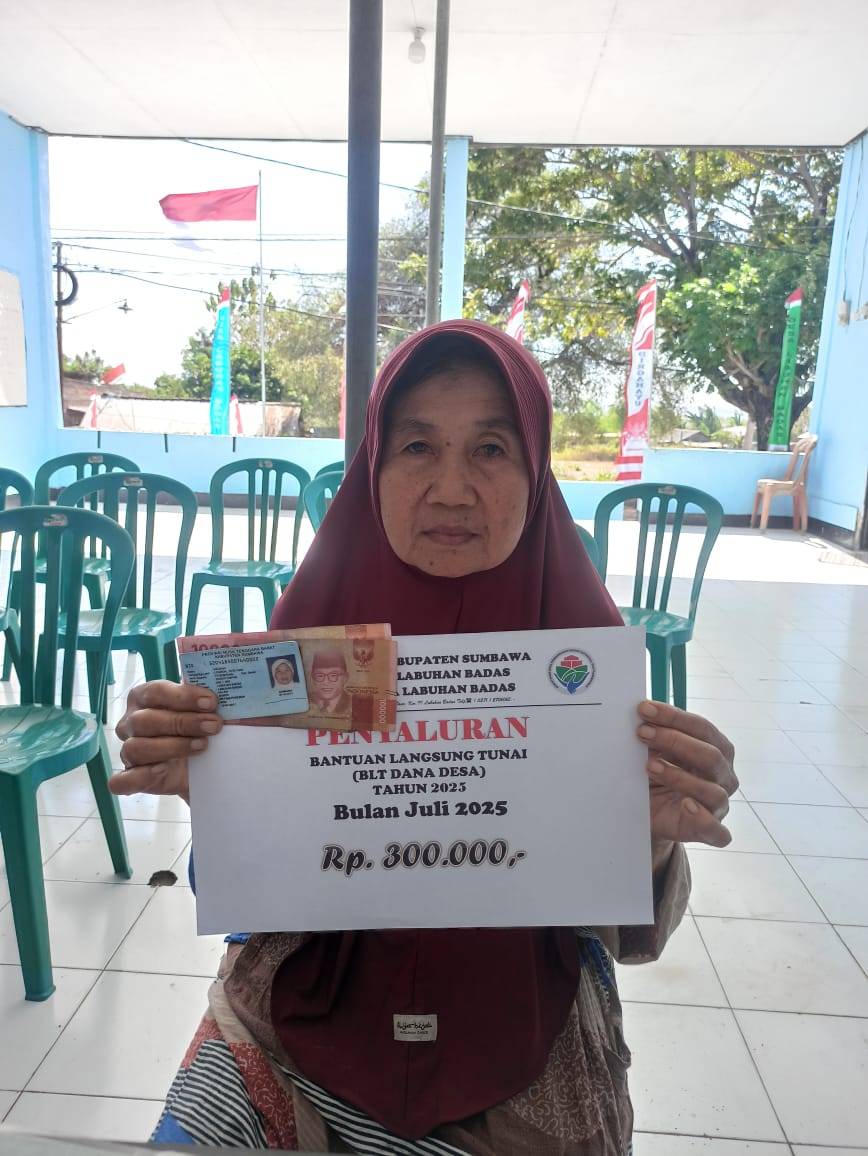 Penyalurah BLT DD Desa Labuhan Badas